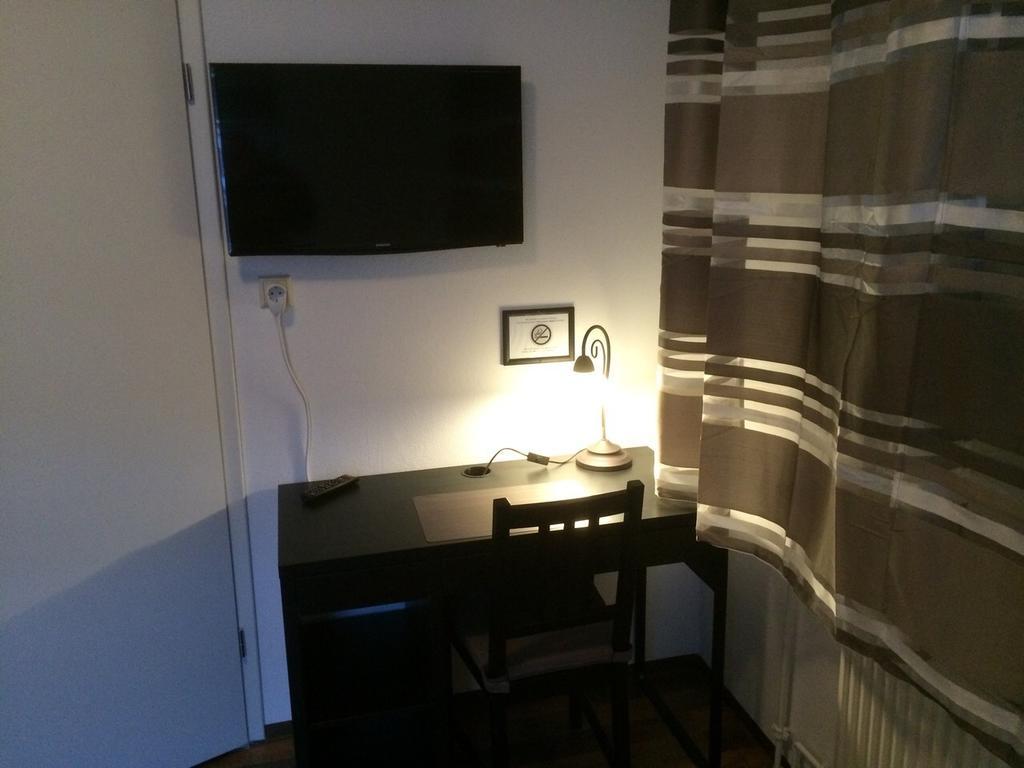 Hotel Engel Waldbronn Δωμάτιο φωτογραφία